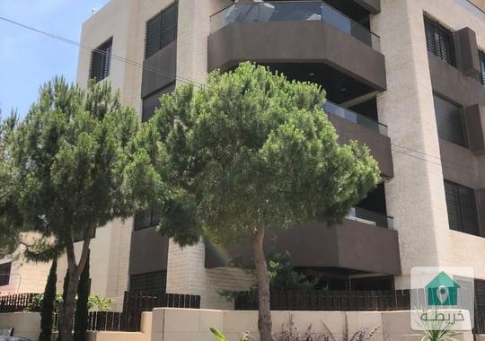 شقة للبيع ارضي معلق الرابيه جديده