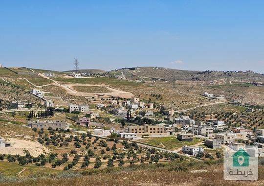 للبيع قطعة أرض تبعد فقط 900 متر عن شارع الاردن أم رمانة سكن ب بإطلالة مميزة من المالك مباشرة 