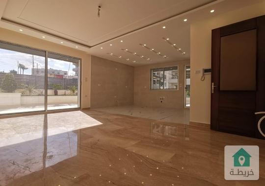 شقة ارضية واسعة و مميزة للبيع في أجمل مناطق النخيل 