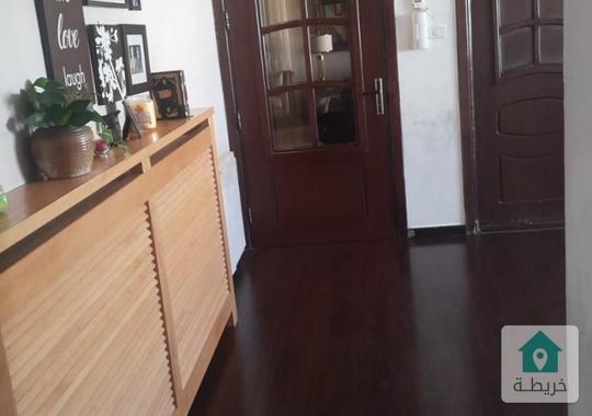 شقه في الكرسي مساحه ١٩٦ م البيادر للبدل على قطعة أرض في بدر الجديده 