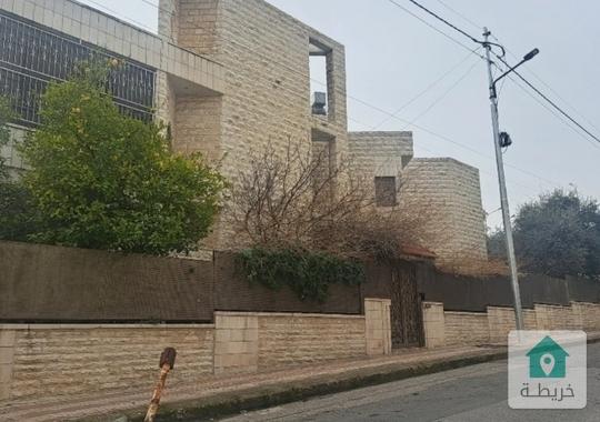 فيلا بجانب المستشفى التخصصي للبيع 