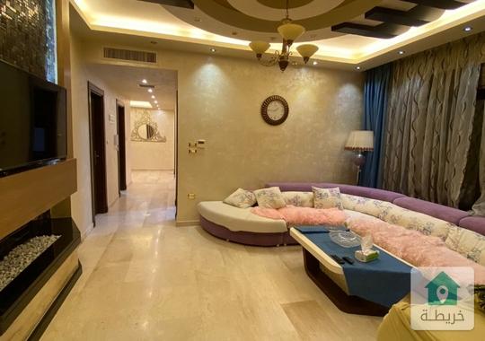 شقة ملوكية فاخرة للبيع 210م في ام اذينة 