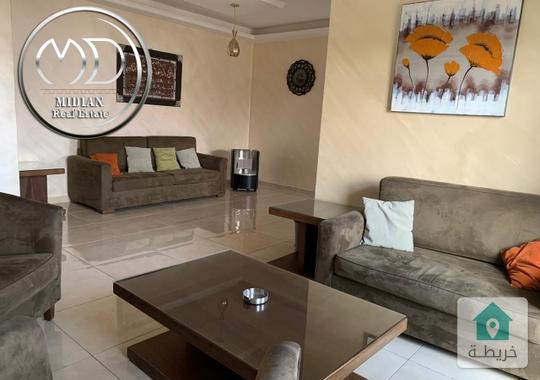 شقة مفروشة للايجار ام السماق مساحة 100م طابق تشطيب سوبر ديلوكس