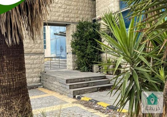 مجمع تجاري فارغ مكاتب للبيع في الشميساني بمساحة 1200 م