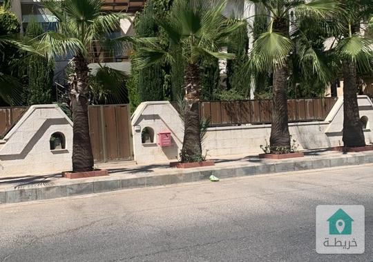 فيلا مستقله في أرقى مناطق ضاحيه الرشيد للبيع 