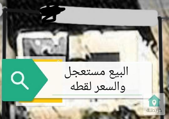 لقطه أستثمار لقطه طابقين وروف مع مخازن على الشارع الرئيسي للبيع 