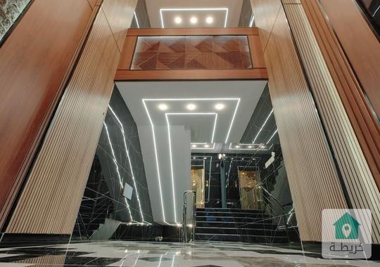 شقه للبيع طابق ارضي مع ترس واسع حي فلل شفا بدران185م تشطيبات فنادق 5نجوم خاصه 