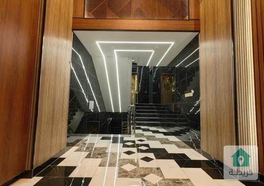 شقه للبيع طابق ثالث مع روف دوبلكس في شفا بدران اطلاله خلابه ساحره تشطيبات فنادق 5نجوم 