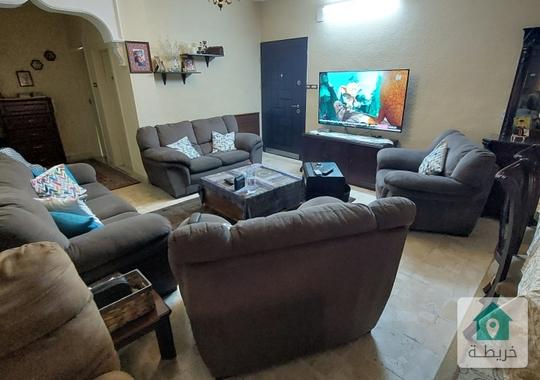 شقه للايجار غير مفروشه سكن عائلي فقط  في عمان شارع مكه قرب دوار الكيلوا قريبه من شارع مكه والرابيه