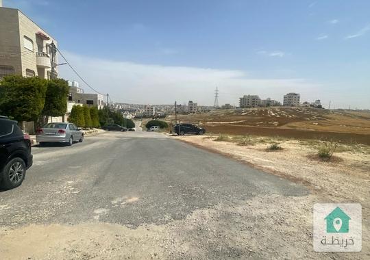 500متر للبيع في ناعور حوض ام رمانه قريب من شارع المطار وقريبة على مدارس الشوفات