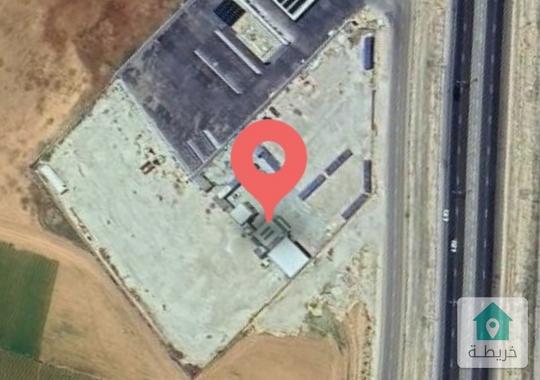 ارض للايجار او الاستثمار على ممر عمان التنموي