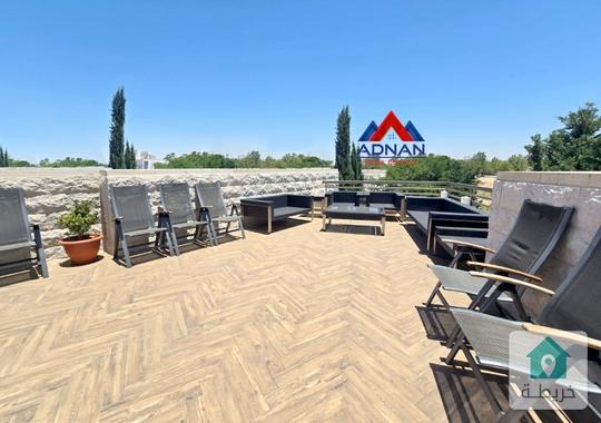 دابوق شقة ملوكية  modern  مع تراسات مطلة مجموع مسطح 750 متر مفروش