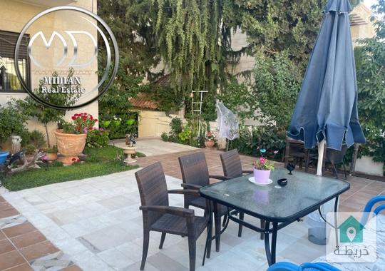 شقة شبه ارضي مفروشة للايجار دابوق مساحة 130م مع ترس و حديقة 100م سوبر ديلوكس بسعر مميز
