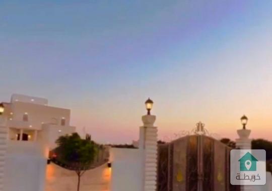 فيلا للبيع مقابل الكنغز اكاديمي منجا عمان 