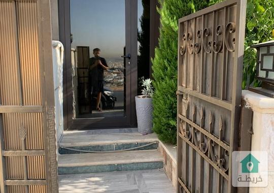 شقة ارضية مميزة للبيع في أجمل مواقع المدينة الرياضية باطلالة جميلة 