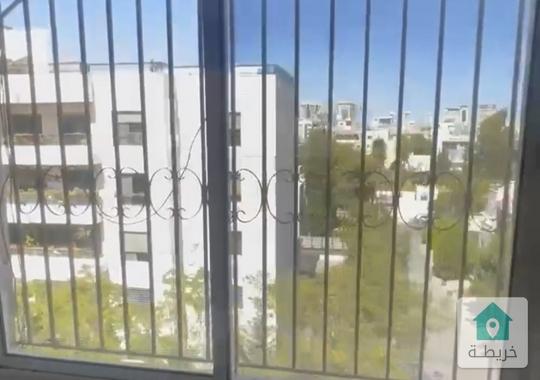 شقة للبيع عبدون قرب السفارة الأمريكية بسعر 44 الف