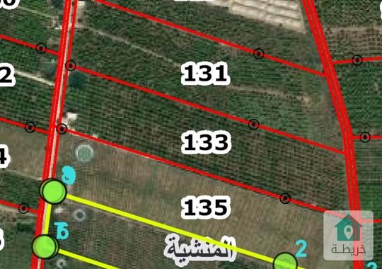 ارض زراعية استثمارية يوجد بها ما يقارب ال ٢٠٠٠ شجرة ويزيد عن ذالك حمضيات والقليل من شجر التفاح