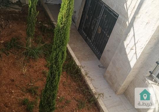 شقه تسويه للبيع بشفا بدران الكوم مساحه داخلي 120م وخارجي 30متر للبيع بسعر 46 الف ت 0796974924