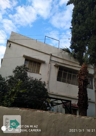 عمارة 3 شقق  للبيع في أول النزهه