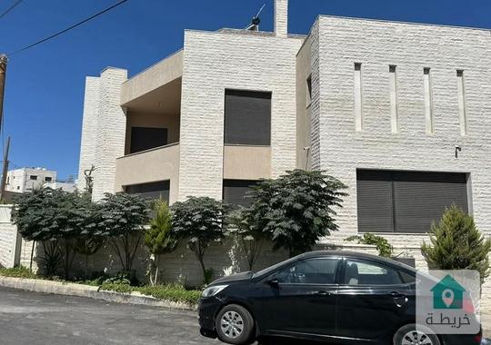  فرصة مميزة لامتلاك فيلا الأحلام في واحدة من أرقى مناطق دابوق اراضي الدير 