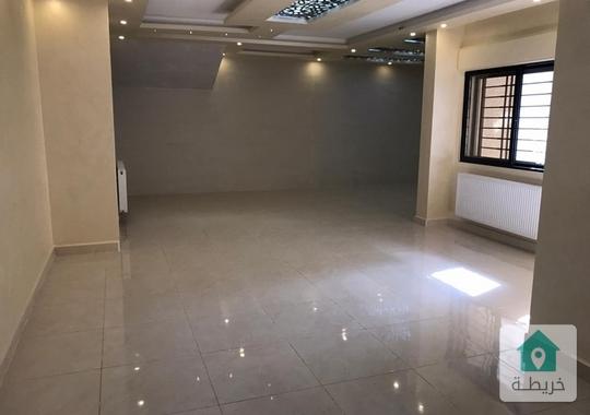 شقه للبيع في حي المنصور 