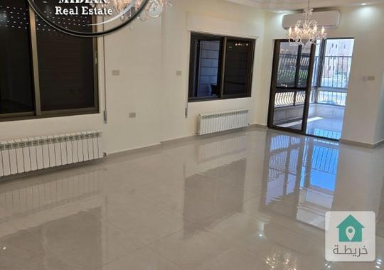 شقة دوبلكس طابق اخير مع روف للبيع ام السماق مساحة 230م 4 نوم تشطيبات سوبر ديلوكس اطلالة جميلة