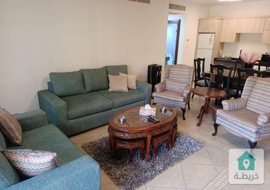شقه مفروشه في موقع استراتيجي للإيجار 
