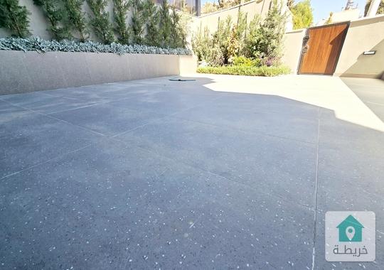 عبدون شقة ارضية 4 نوم مع حديقة واسعة ومسبح مشترك للإيجار