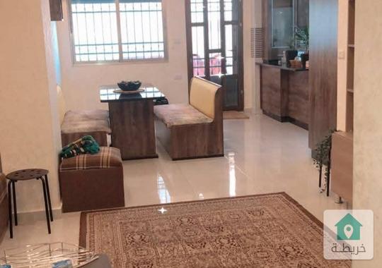 شقه شبه ارضي فخمه جدا مقابل عريفه مول و دوار المشاغل مساحه 250 م كامل للبيع بسعر 75 الف ت 0796974924