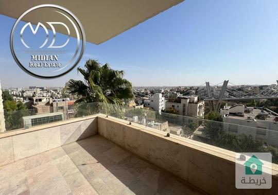 شقة طابقية فارغة للايجار جبل عمان مساحة 320م طابق ثاني اطلالة جميلة تشطيبات سوبر ديلوكس