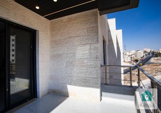 شقة طابق ثالث مساحة 110م للبيع في عمان  ابو علندا بسعر 46 الف قابل للتفاوض 