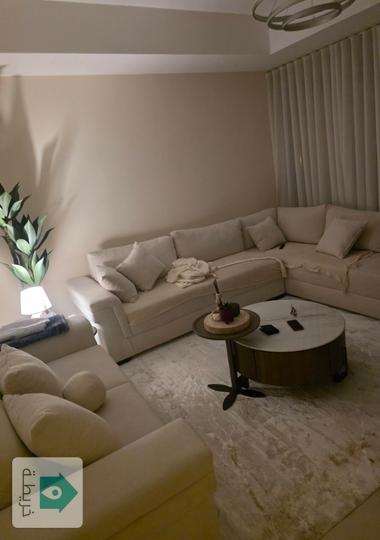 شقة للبيع في ام اذنية الغربي (شارع المدينة)